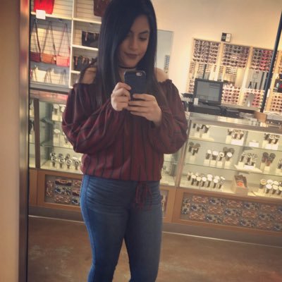 Profile Picture of Yadira Hernandez (@YadiraH26) on Twitter