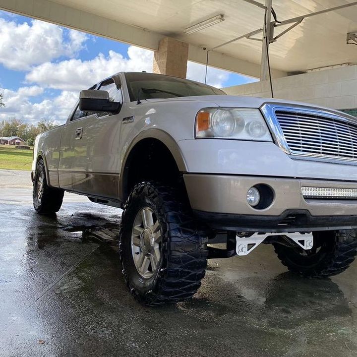Profile Picture of marksmuth8 (@mark_jsmith) on Tiktok