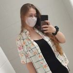 Profile Picture of Carly (@curly_kitten) on Instagram