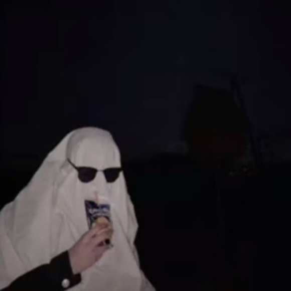 Profile Picture of Roberto Valladares (@rovalladares21) on Poshmark