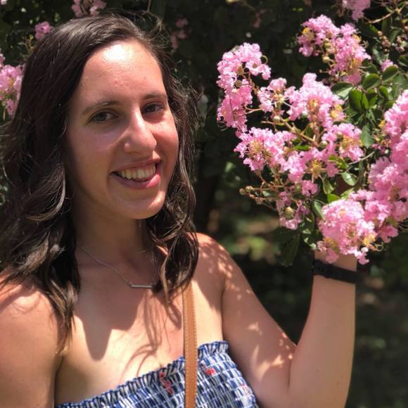 Profile Picture of Jackie Vulpis (@jack_vulp) on Poshmark