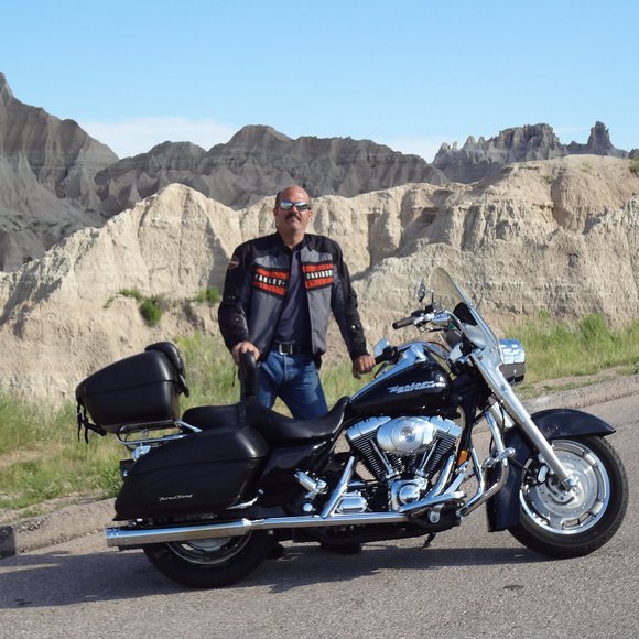 Profile Picture of Joe Mingari (@joemingari) on Poshmark