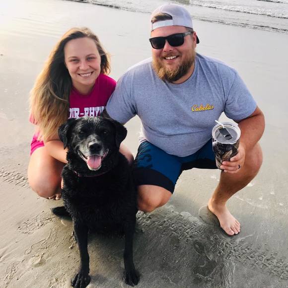 Profile Picture of Leah Loudermelk (@leahloudermelk) on Poshmark