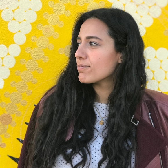 Profile Picture of Neiki Ullah (@nullah) on Poshmark