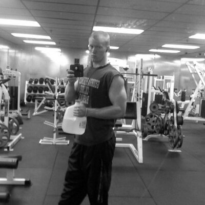 Profile Picture of Josh Tapley (@_mrdeadlift_) on Twitter