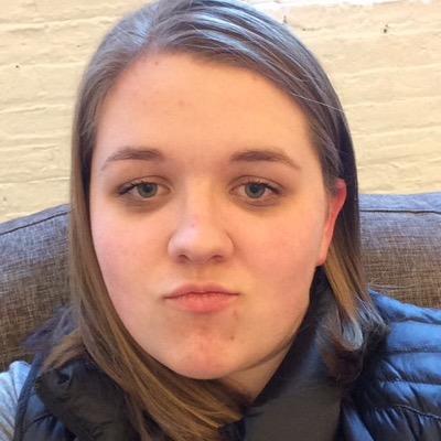 Profile Picture of Amanda Schiavone (@mandaa61artwork) on Twitter