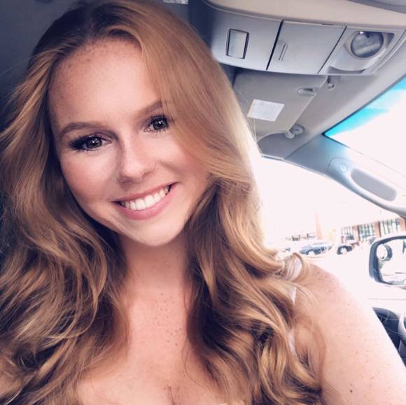 Profile Picture of Monika Pliszka (@moniavp) on Poshmark
