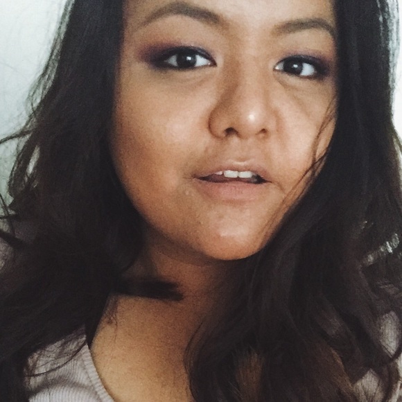 Profile Picture of Isabelle Guzman (@saipher) on Poshmark