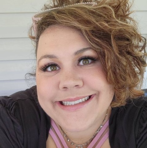 Profile Picture of Robin Cagler (@robincagler) on Poshmark
