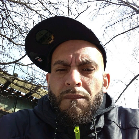 Profile Picture of Ruben Rivera (@rurivera) on Poshmark