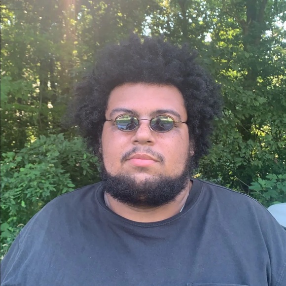 Profile Picture of Tony Serrano (@holyt9ny) on Poshmark