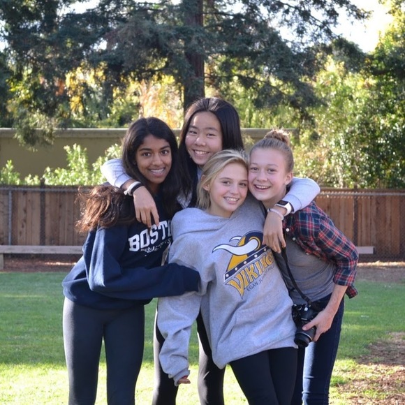 Profile Picture of Julia Spitters (@juliaamspitters) on Poshmark