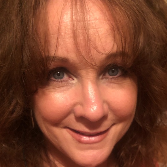 Profile Picture of Sharon Straughn (@straughns) on Poshmark
