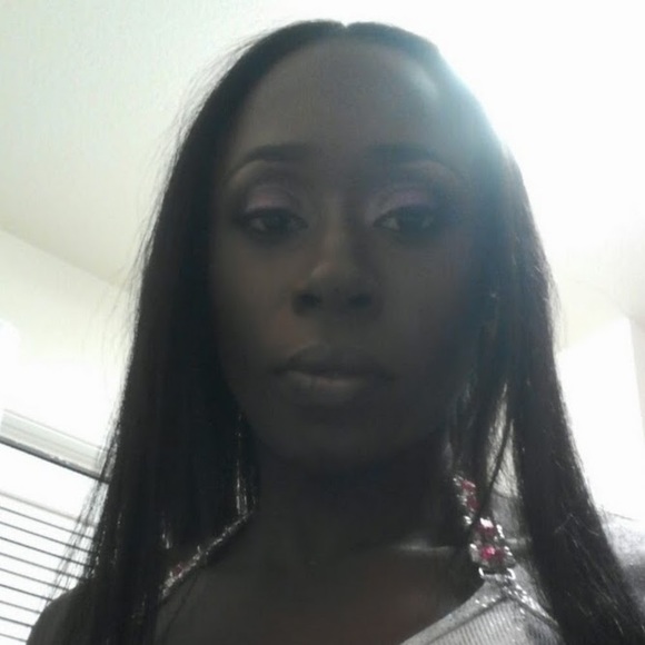 Profile Picture of Keima Bundrige (@keibuns) on Poshmark