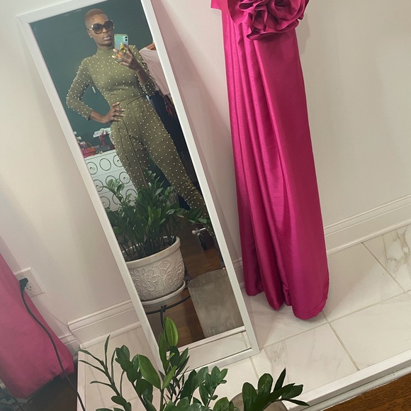 Profile Picture of Treasures of Detroit (@kimleelittle) on Poshmark