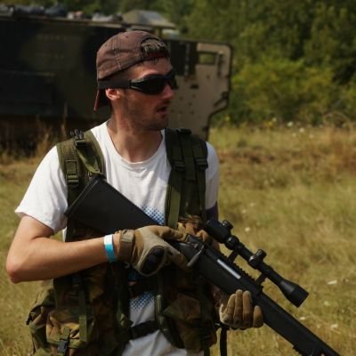 Profile Picture of Aaron =^..^=  😎 (@AaronNewman13) on Twitter
