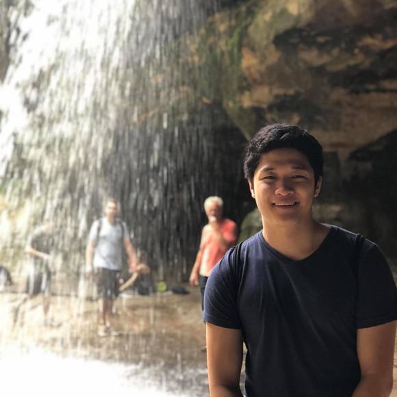 Profile Picture of Daniel Yoo (@goldtomato) on Poshmark