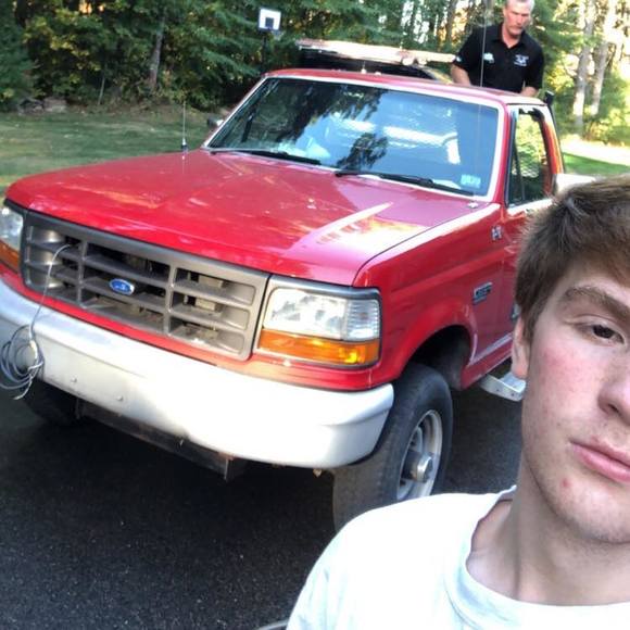 Profile Picture of Brian Conlon (@brianconlon) on Poshmark