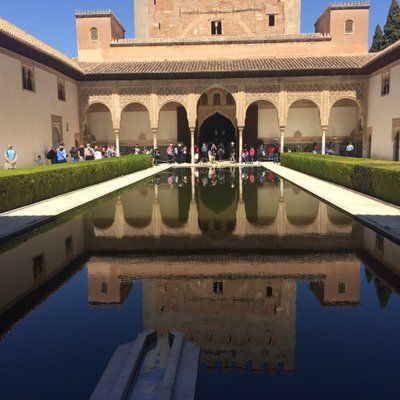 Profile Picture of Peter Sloane (@SloanePeter) on Twitter