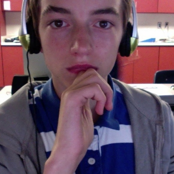 Profile Picture of Edward Mcconnell (@edwardmcconnell) on Poshmark