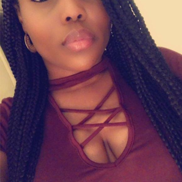 Profile Picture of Erica Meriwether (@e_meriwether) on Poshmark