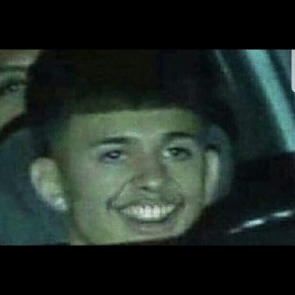 Omar Sotelo - Poshmark Profile Picture of Omar Sotelo (@omthehuman) on Poshmark