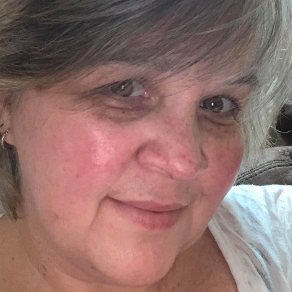 Profile Picture of Misti Weatherly (@peepurrs) on Poshmark