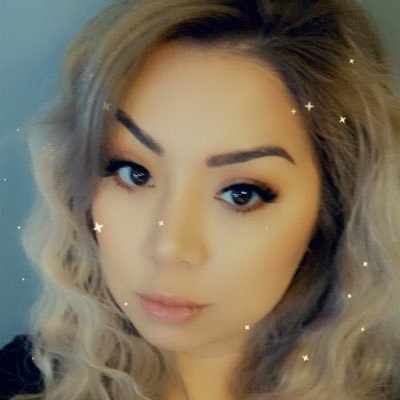 Profile Picture of Crystal Hebert (@crystal_hebe) on Twitter