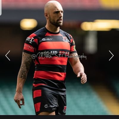 Profile Picture of Chris Moore (@chrismoore10) on Twitter