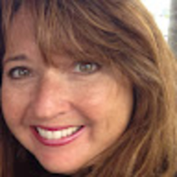 Profile Picture of Georgeanne Wayman (@g_wayman) on Poshmark