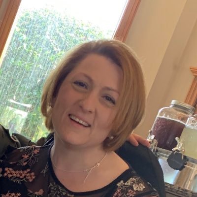 Profile Picture of Christine Laurin (@Christi09581603) on Twitter