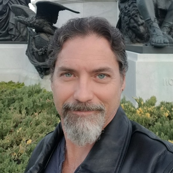 Profile Picture of Erik Myers (@stupidusername0) on Poshmark