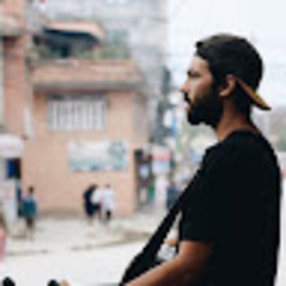 Profile Picture of John Fischer (@johnfischercm2) on Poshmark