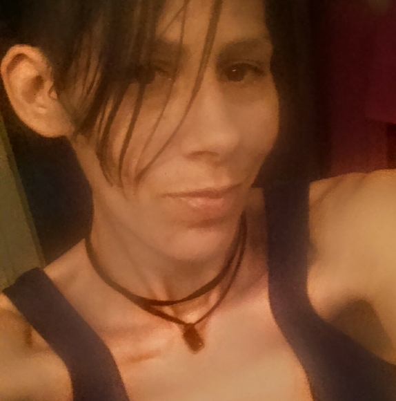 Profile Picture of Lexi Dooge (@lexidooge) on Poshmark