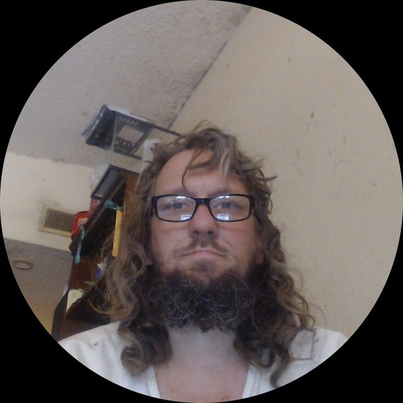 Profile Picture of Arien Mattison (@arienmattison) on Poshmark