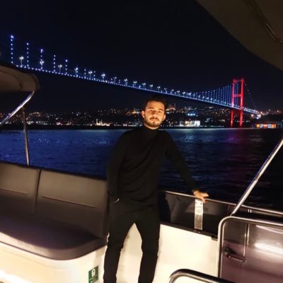 Profile Picture of Farshad Badamchi (@farshadbadamchi) on Twitter