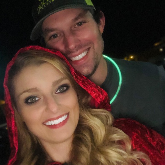 Profile Picture of Fallon Edwards (@falloncmt) on Poshmark