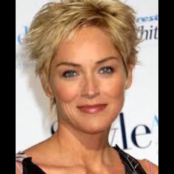 Profile Picture of Clemmie Williams (@clemmiewilliams) on Poshmark