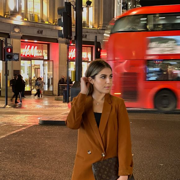 Profile Picture of Myriam Djellali (@myriammxoxo) on Poshmark