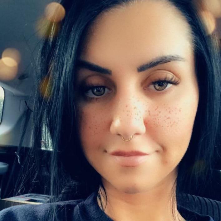Profile Picture of user8894387703109 (@chandelleroberts) on Tiktok