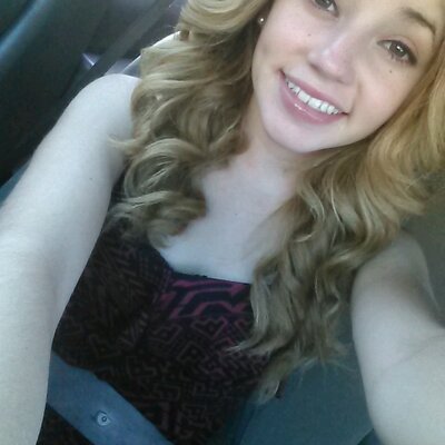 Profile Picture of Selene Jaramillo (@SeleneJaramill6) on Twitter