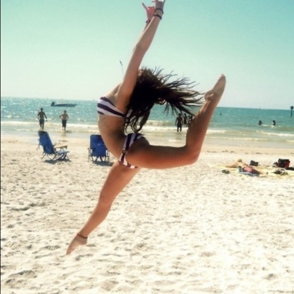 Profile Picture of Danielle Negron (@slushinq) on Poshmark