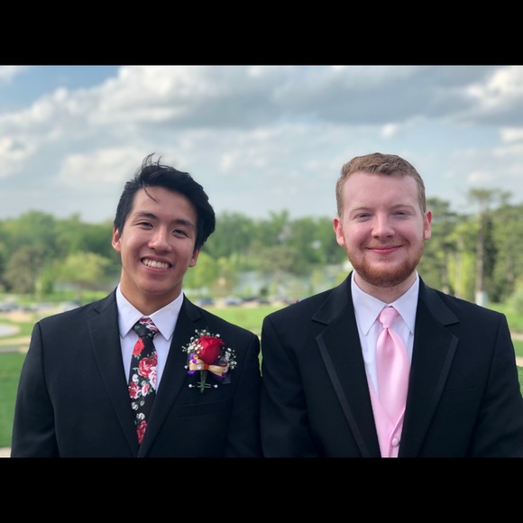 Profile Picture of William Bennett (@bennettw0127) on Poshmark