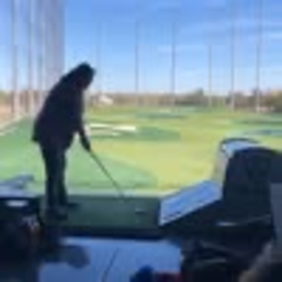 Profile Picture of Michelle Ferdig (@re4dig) on Poshmark