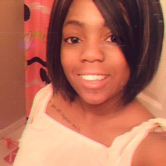 Profile Picture of Darenius Scott (@reni2014) on Poshmark