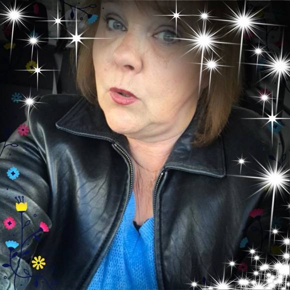 Profile Picture of Judy Puhlman (@coffeenut29) on Poshmark