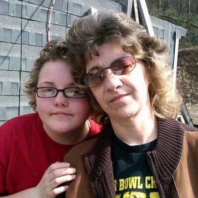 Profile Picture of Carol Calhoun (@CarolCalhoun12) on Twitter