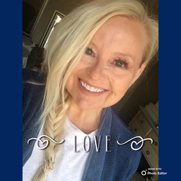 Profile Picture of Julie Gilpin-mcminn (@shokdoc) on Poshmark