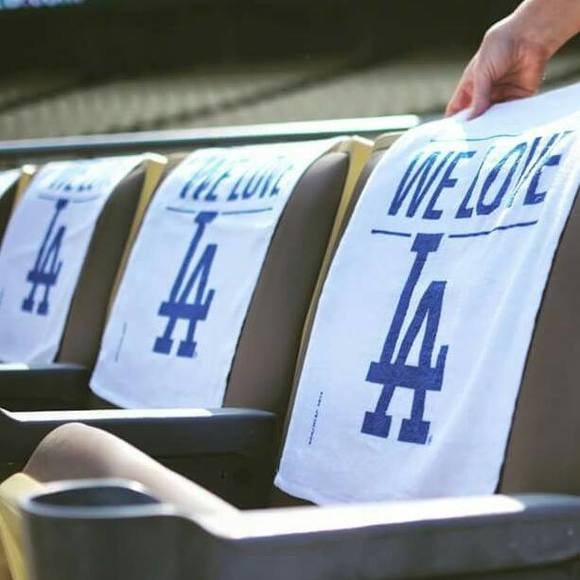 Profile Picture of Anthony Llanes (@ant187) on Poshmark