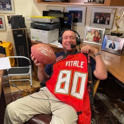 Profile Picture of Dick Vitale Burner (@DickieVBurner) on Twitter